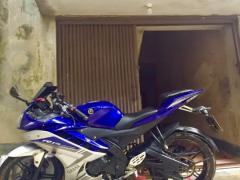 YAMAHA R15 V2